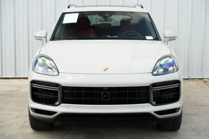 2022 Porsche Cayenne Turbo S E-Hybrid