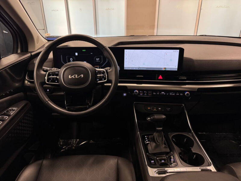 2025 Kia Carnival SX