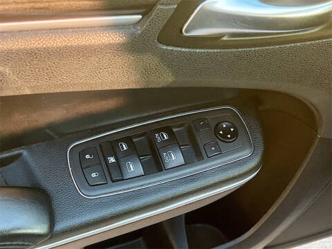 2021 Chrysler 300 Touring