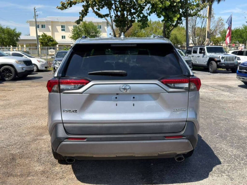 2020 Toyota RAV4 Limited