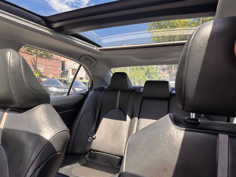 2019 Toyota Camry XSE