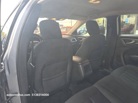 2017 Chrysler 200 LX