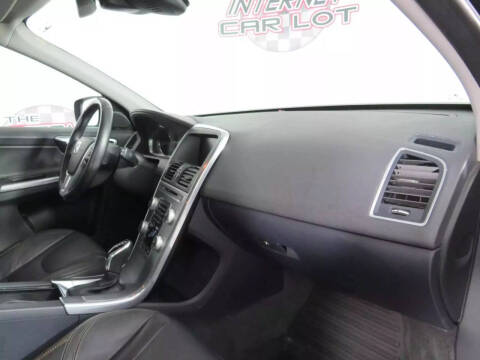 2017 Volvo XC60 T6 Dynamic