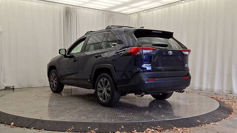 2022 Toyota RAV4 Hybrid XLE Premium