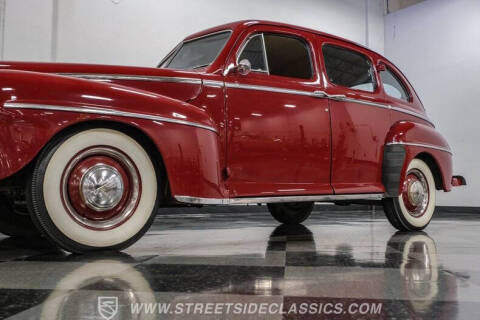 1948 Ford Deluxe