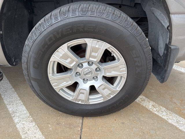 2017 Nissan Titan SV