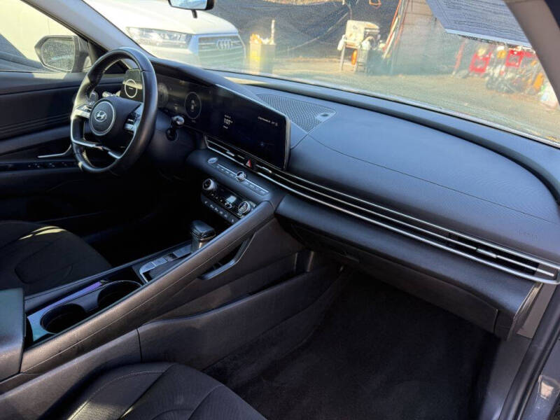 2023 Hyundai Elantra