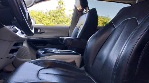 2021 Chrysler Pacifica Touring L