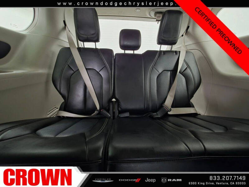 2024 Chrysler Pacifica Plug-In Hybrid Select