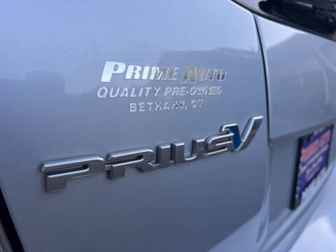 2012 Toyota Prius v Three