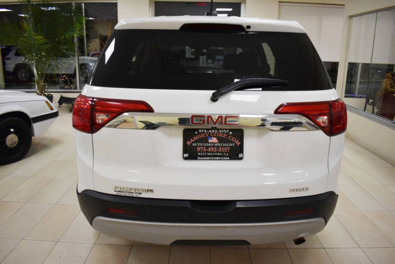 2018 GMC Acadia SLE-1