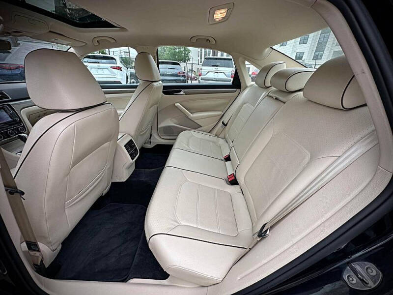 2017 Volkswagen Passat 1.8T SE