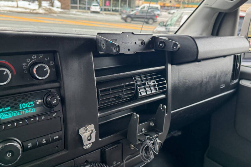 2017 Chevrolet Express 2500