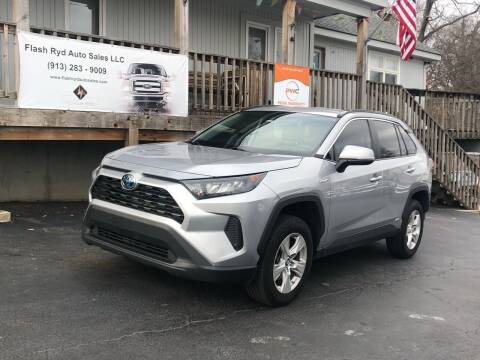 2019 Toyota RAV4 Hybrid for sale at Flash Ryd Auto Sales in Kansas City KS