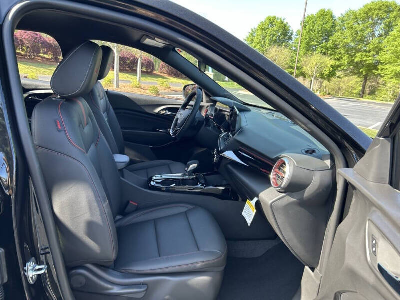 2025 Chevrolet Trax RS