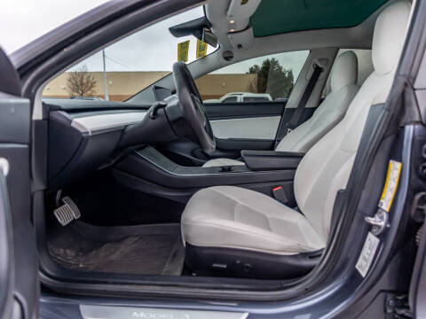 2020 Tesla Model 3 Performance