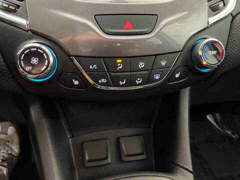 2017 Chevrolet Cruze LT Auto