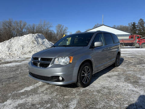 2017 Dodge Grand Caravan for sale at ONG Auto in Farmington MN