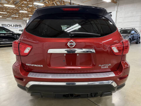 2017 Nissan Pathfinder Platinum