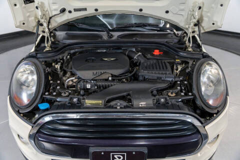 2016 MINI Hardtop 4 Door Cooper