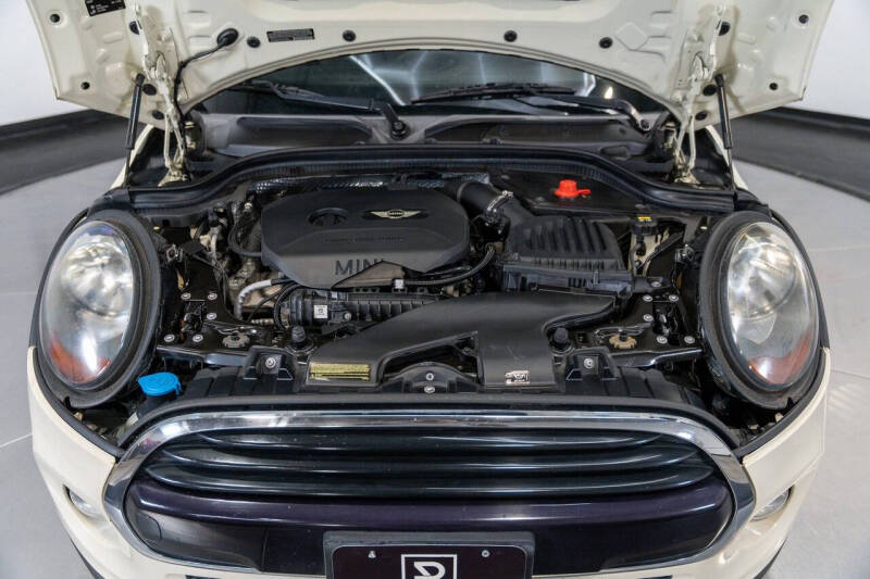 2016 MINI Hardtop 4 Door Cooper