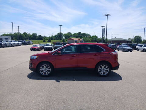 2022 Ford Edge Titanium
