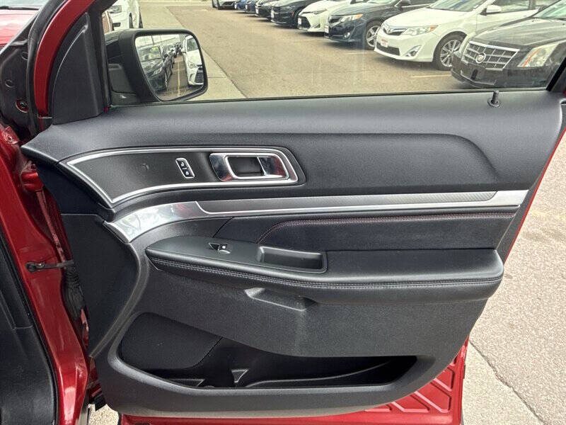 2016 Ford Explorer Sport