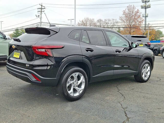 2024 Chevrolet Trax LS