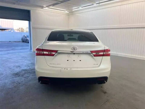 2013 Toyota Avalon XLE