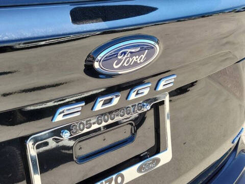 2022 Ford Edge SE