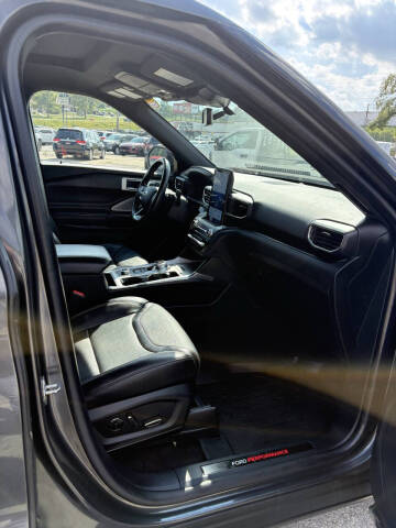 2020 Ford Explorer ST