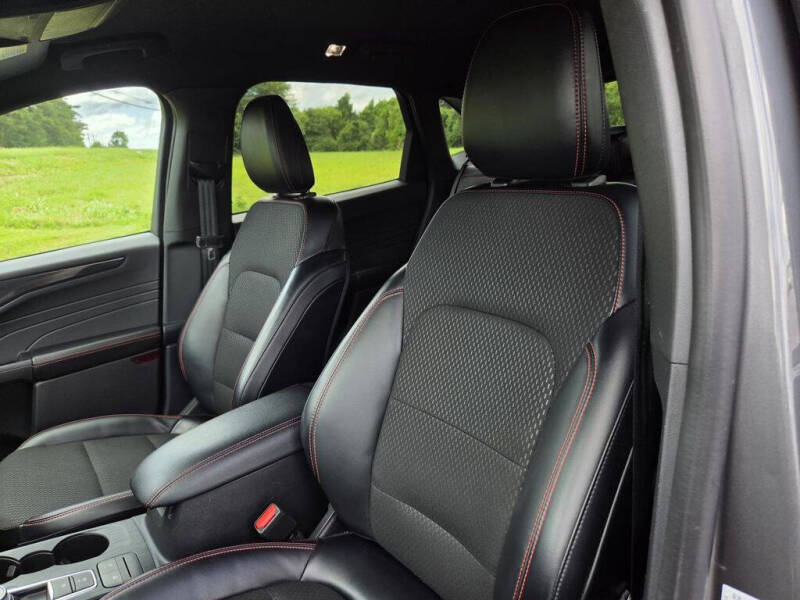 2025 Ford Escape ST-Line