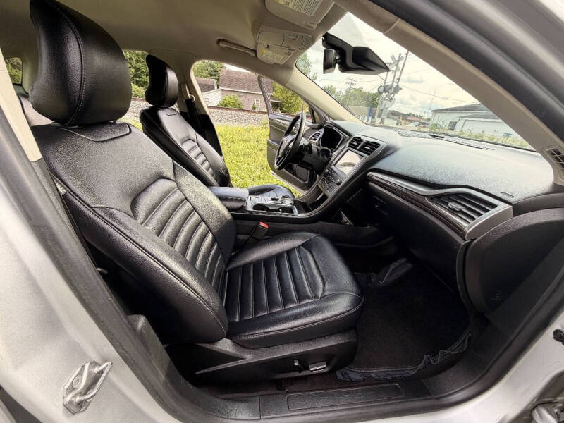2019 Ford Fusion SEL