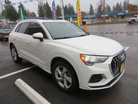 2021 Audi Q3 quattro Premium 40 TFSI