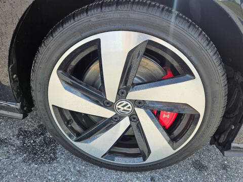 2020 Volkswagen Golf GTI SE