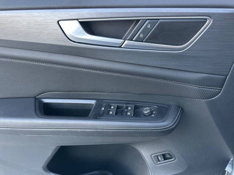 2025 Volkswagen Atlas Cross Sport SE