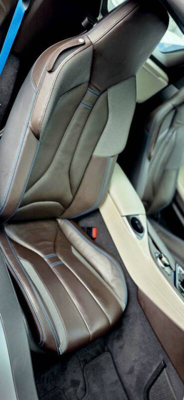 2019 BMW i8