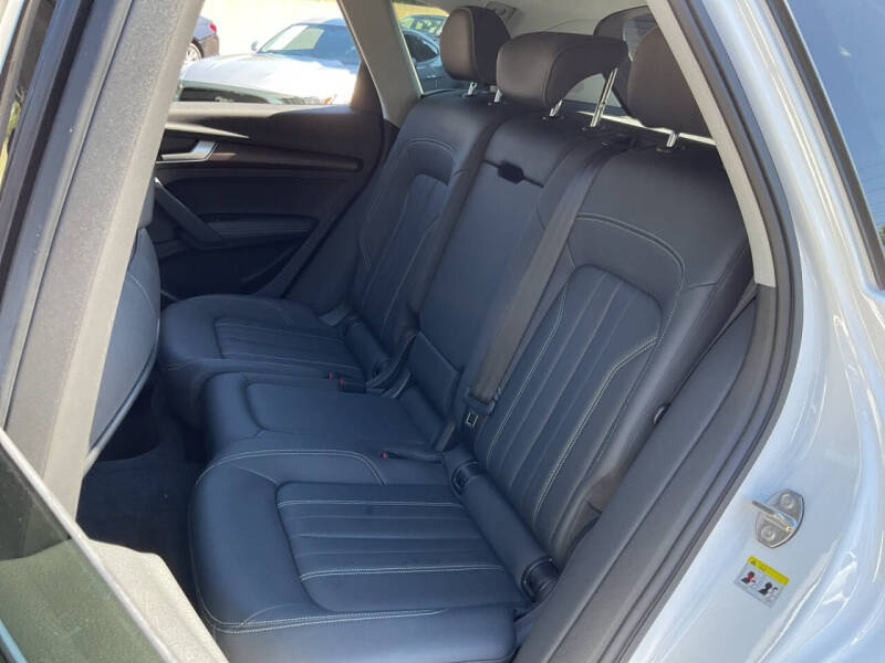 2023 Audi Q5 quattro Premium Plus 40 TFSI