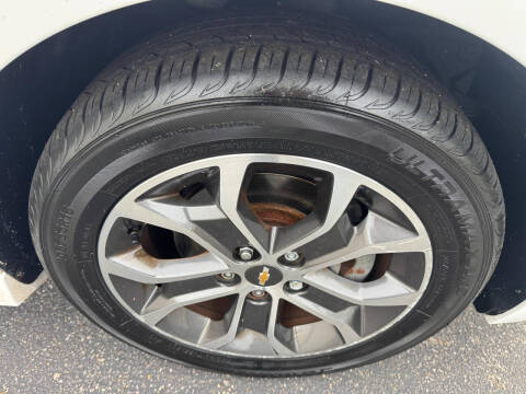 2017 Chevrolet Sonic LT Auto