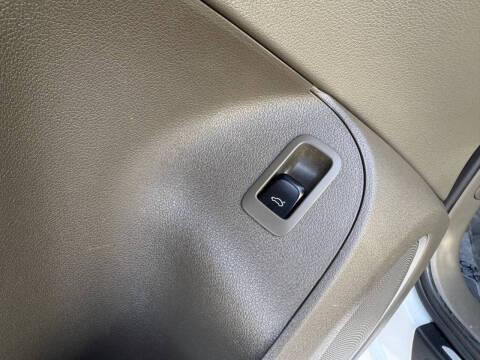 2012 Audi Q5 3.2 quattro Premium Plus