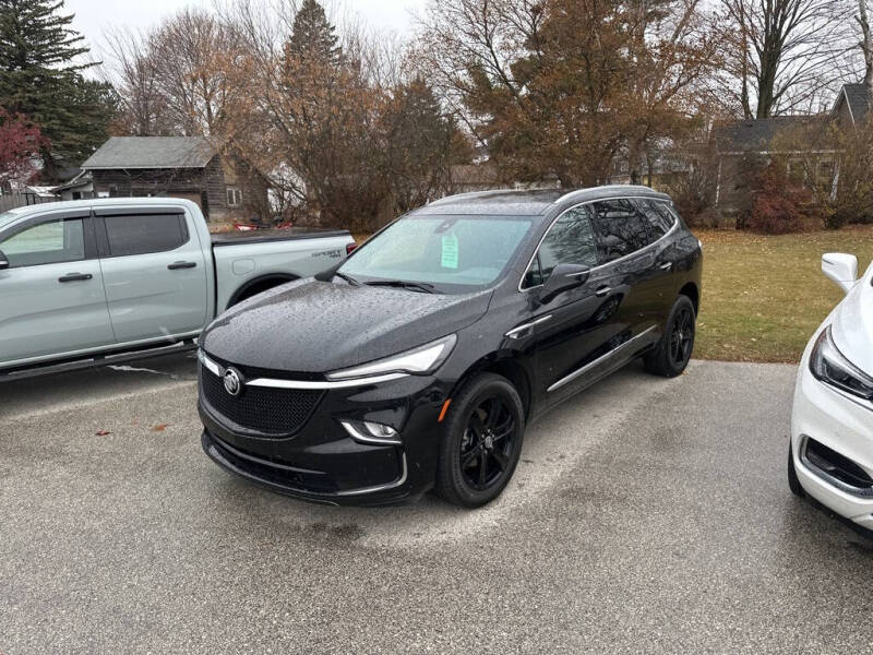 2023 Buick Enclave Essence's photo