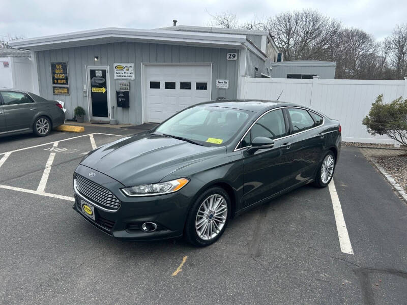 2016 Ford Fusion SE