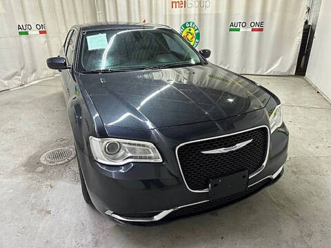 2017 Chrysler 300 Limited