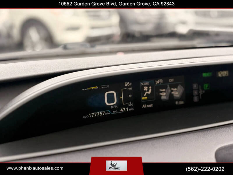 2016 Toyota Prius Two