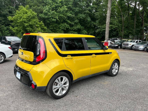 2016 Kia Soul +
