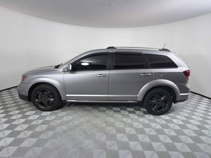 2020 Dodge Journey Crossroad
