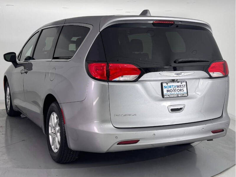 2019 Chrysler Pacifica LX