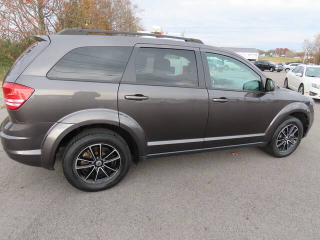 2018 Dodge Journey for sale at Modern Automotive Group LLC in Lafayette, TN