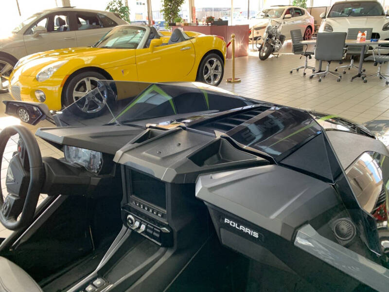 2023 Polaris Slingshot