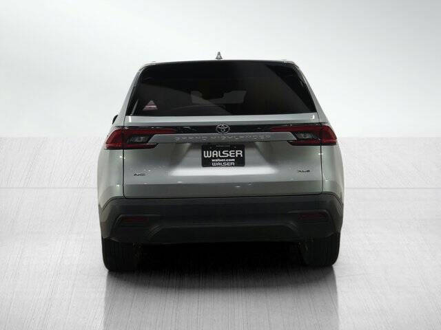 2025 Toyota Grand Highlander XLE